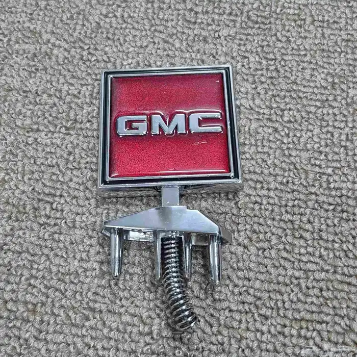 تمثال الكبوت جمس قديم 0