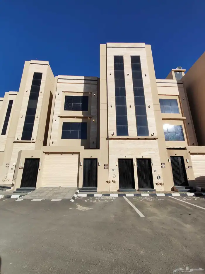 للبيع بأبها شقق تمليك علوي ب 500 الف بسطح خاص ومصعد شغال 1