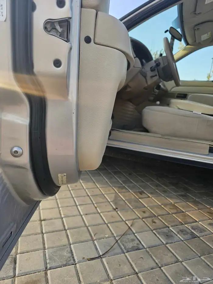 فورد فكتوريا ماشي 80 ألف لون سمني 2011 5