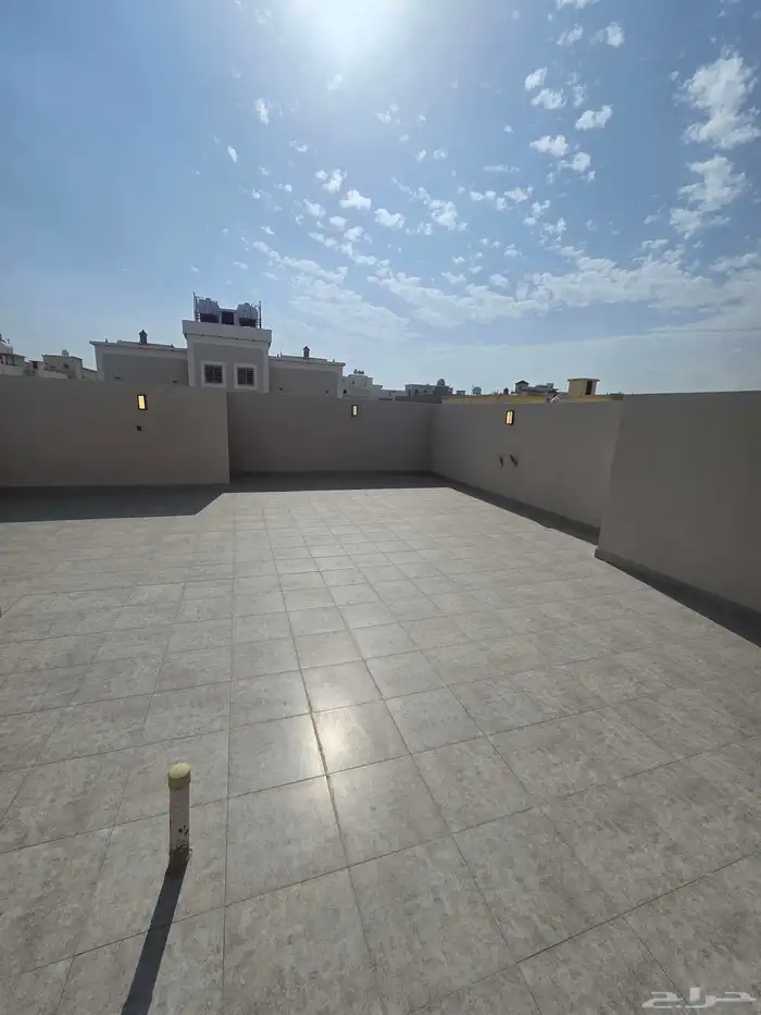 للبيع فيلا دورين وملحق كامل خدمات 7 غرف نوم 34