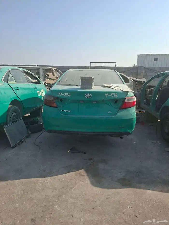 تويوتا كامري 2017 قطع غيار فقط اسعار مناسبه 1