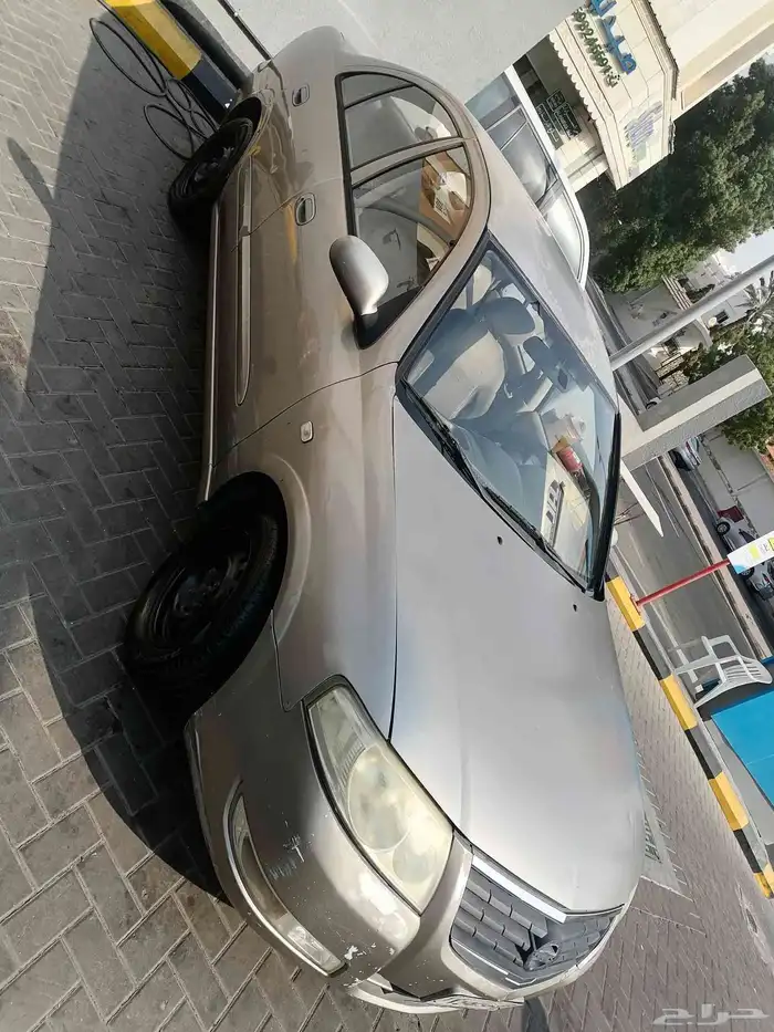 نيسان صني 2011 0