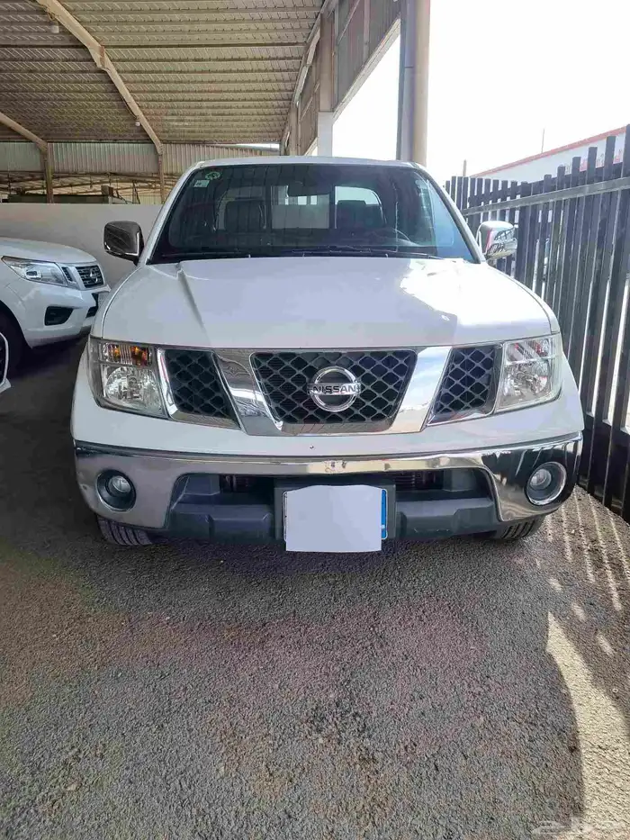 نيسان نافارا 2015 0