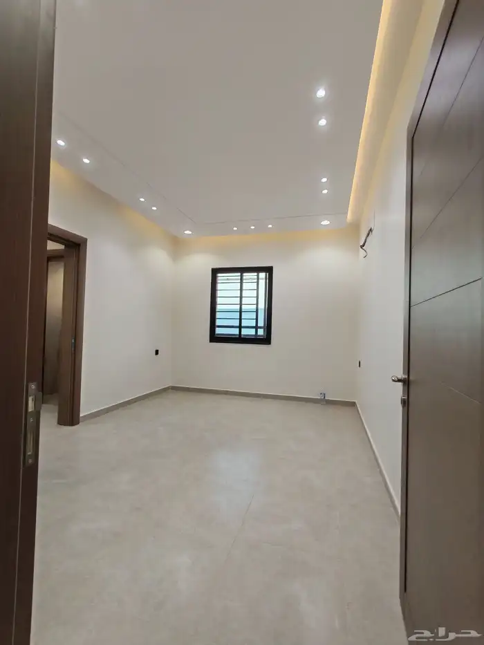 للبيع بأبها شقق تمليك علوي ب 500 الف بسطح خاص ومصعد شغال 9