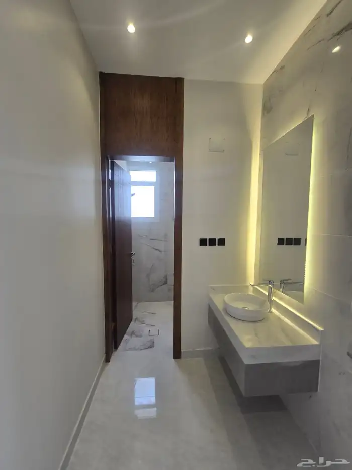 للبيع فيلا دورين وملحق كامل خدمات 7 غرف نوم 29