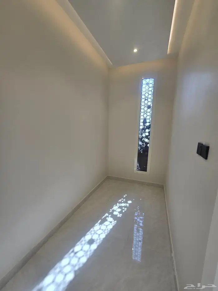 للبيع فيلا دورين وملحق كامل خدمات 7 غرف نوم 19