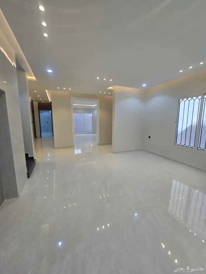 للبيع فيلا دورين وملحق كامل خدمات 7 غرف نوم 8