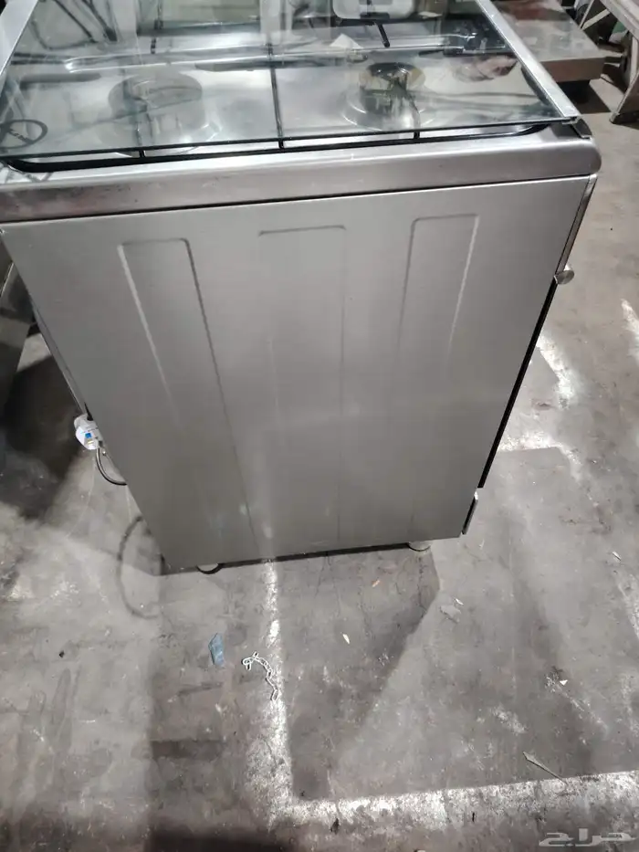 فرن 5 عيون ايطالي استخدام نظيف شغال على الشرط مقاس 90 في 60 6