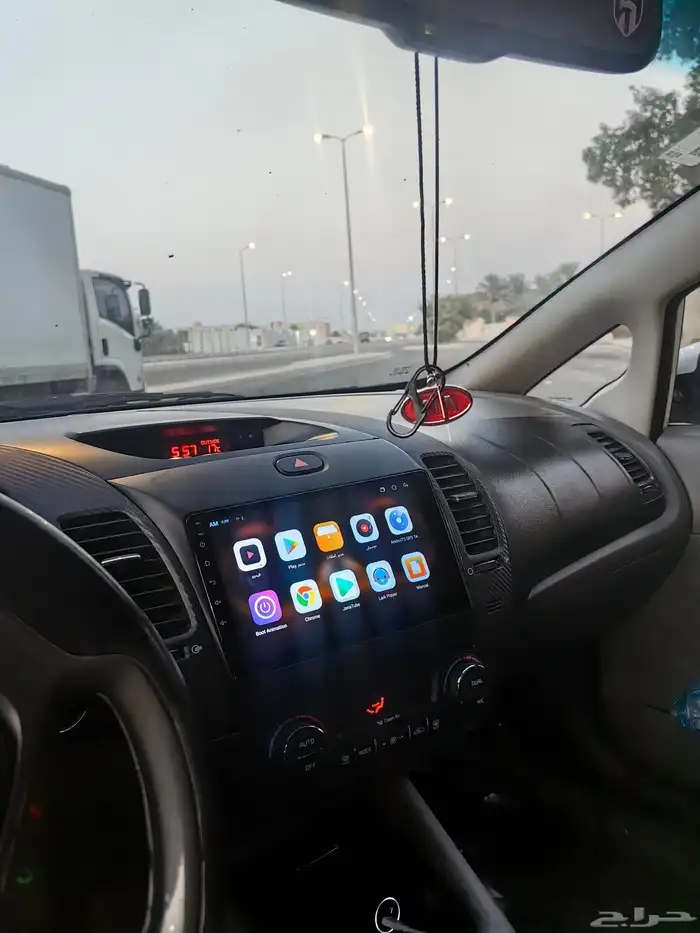 شاشه كيا سيراتو 4