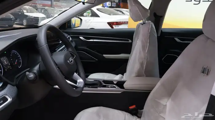 جيلي امجراند استاندر 2026 18