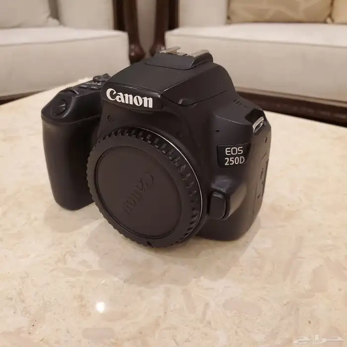 كاميرا كانون 250D 2