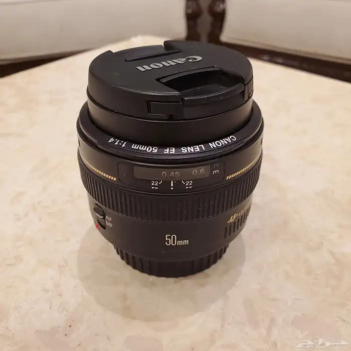 كاميرا كانون 250D 4