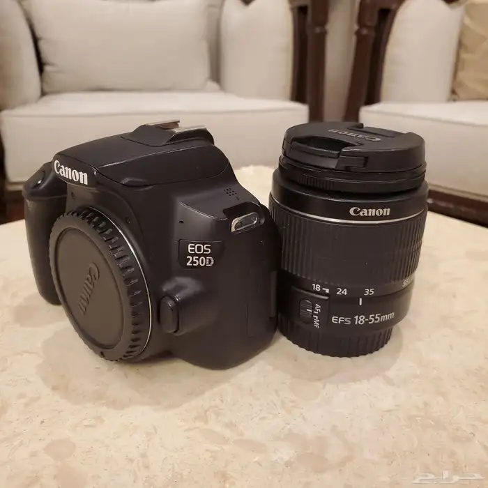 كاميرا كانون 250D 3
