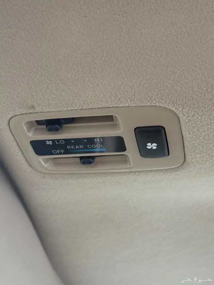 للبيع جكسار مخزن 2001 عداد سعودي 12