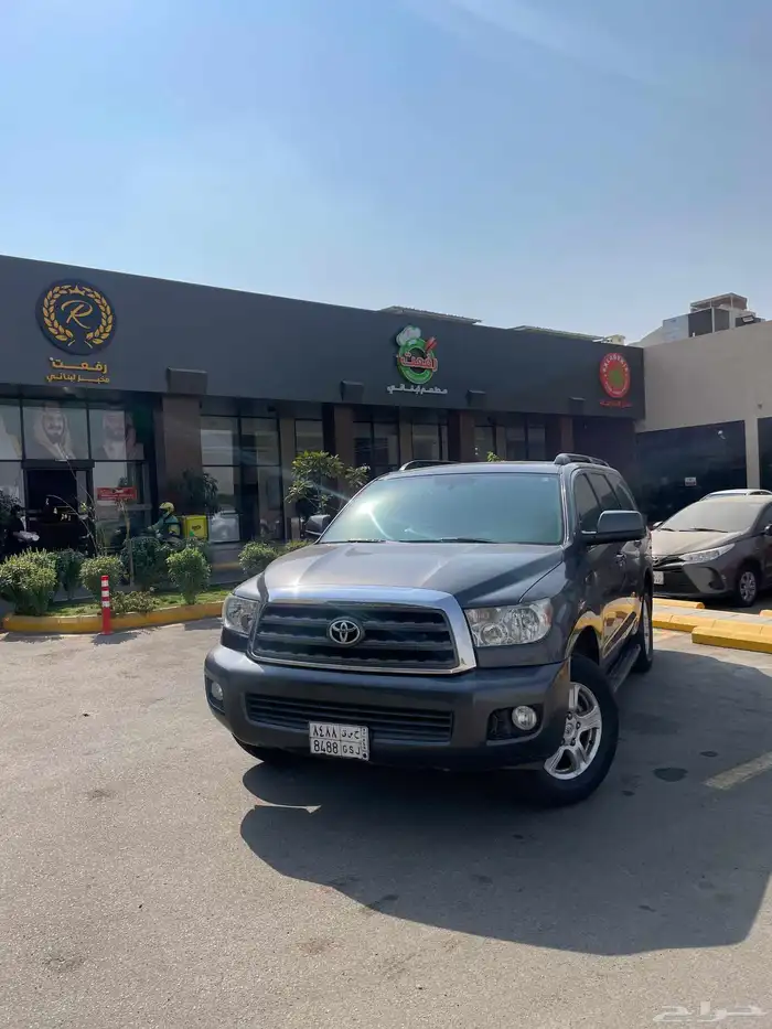 تويوتا سكويا 2014 دبل فتحة سقف وثلاجة 6