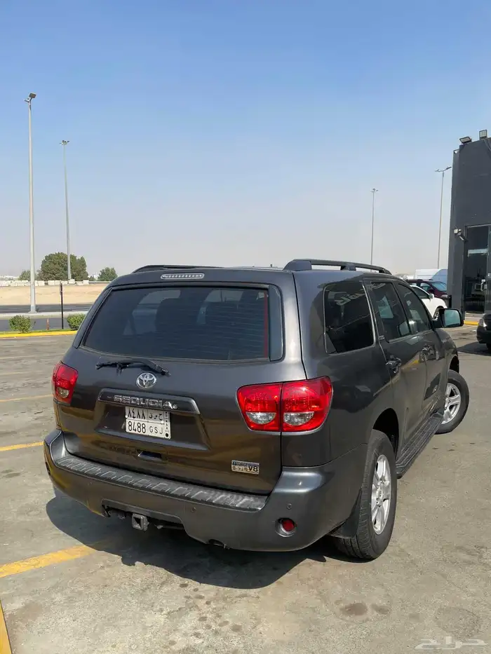 تويوتا سكويا 2014 دبل فتحة سقف وثلاجة 0