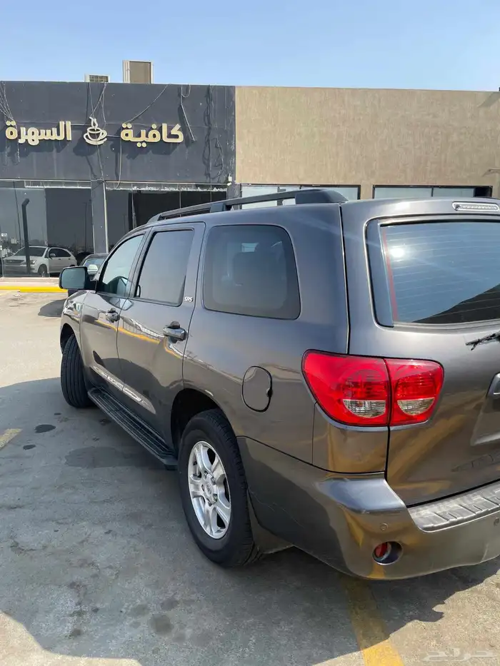 تويوتا سكويا 2014 دبل فتحة سقف وثلاجة 3