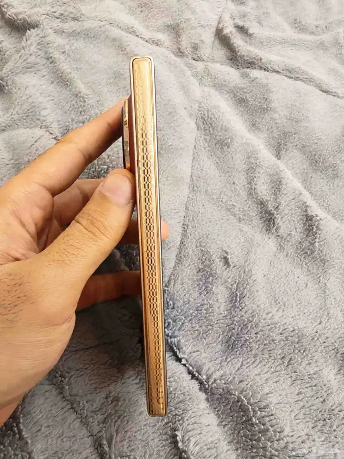 للبيع جوال هونر ماجيك V3 قابل للطي 3