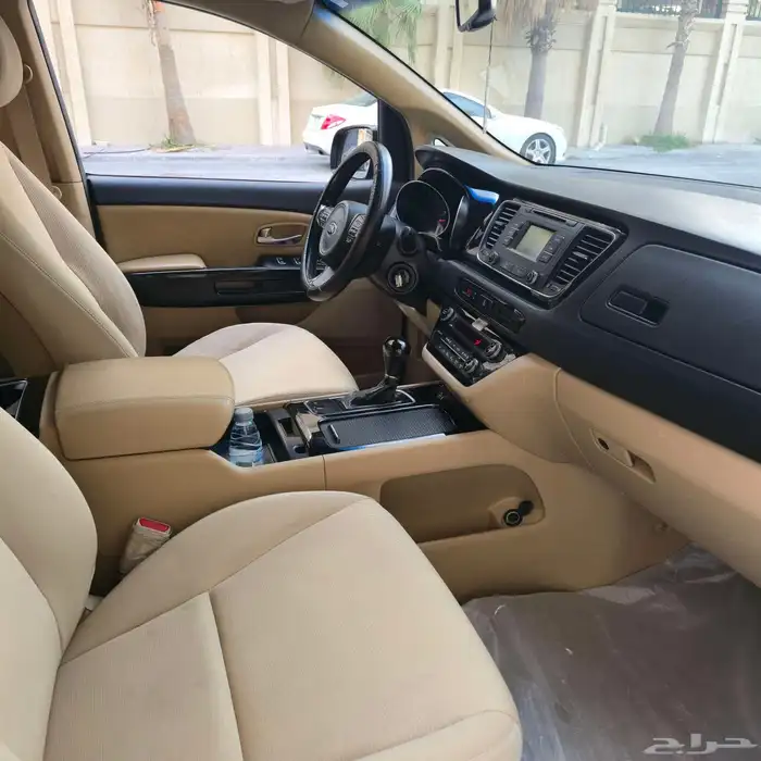 افضل سيارة عائلية كيا كارنفال 2016 12