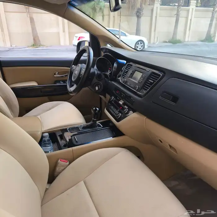 افضل سيارة عائلية كيا كارنفال 2016 11