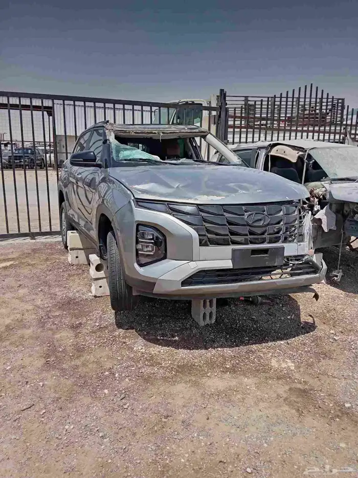 هونداااي كريتا 2024 تشليح قطع غيار فقط 1