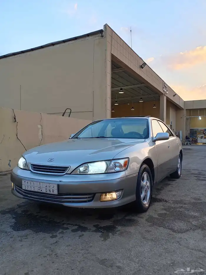 لكزس 300 مديل 99 0