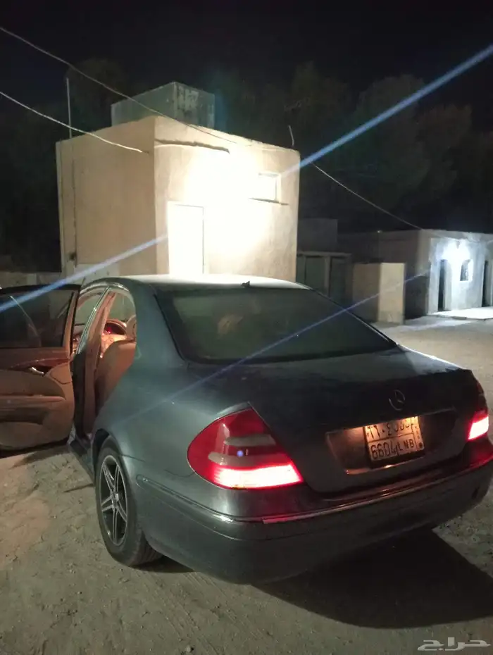 مرسيدس E240 8