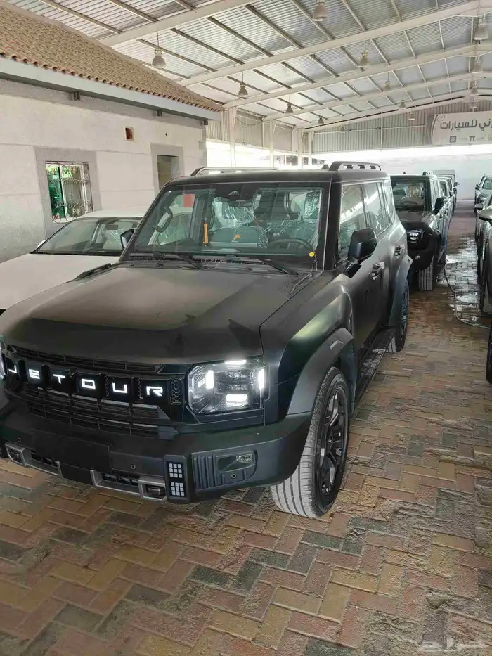 جيتور T2 لاكجري 2026 اسود مطفي اخر حبه في العرض 1