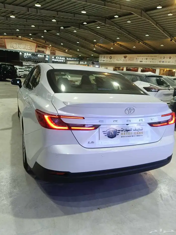 تويوتا كامري LE بنزين موديل 2025 1