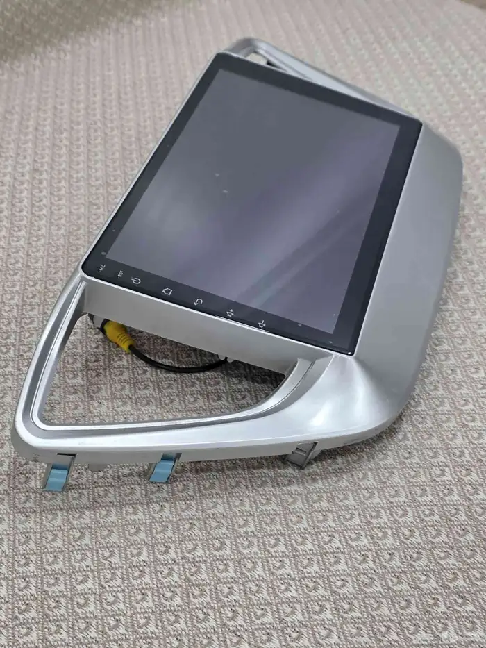 شاشة هيونداي أكسنت 2023 (بحالة جديدة) مع الفريم و كاميرا خلف 7