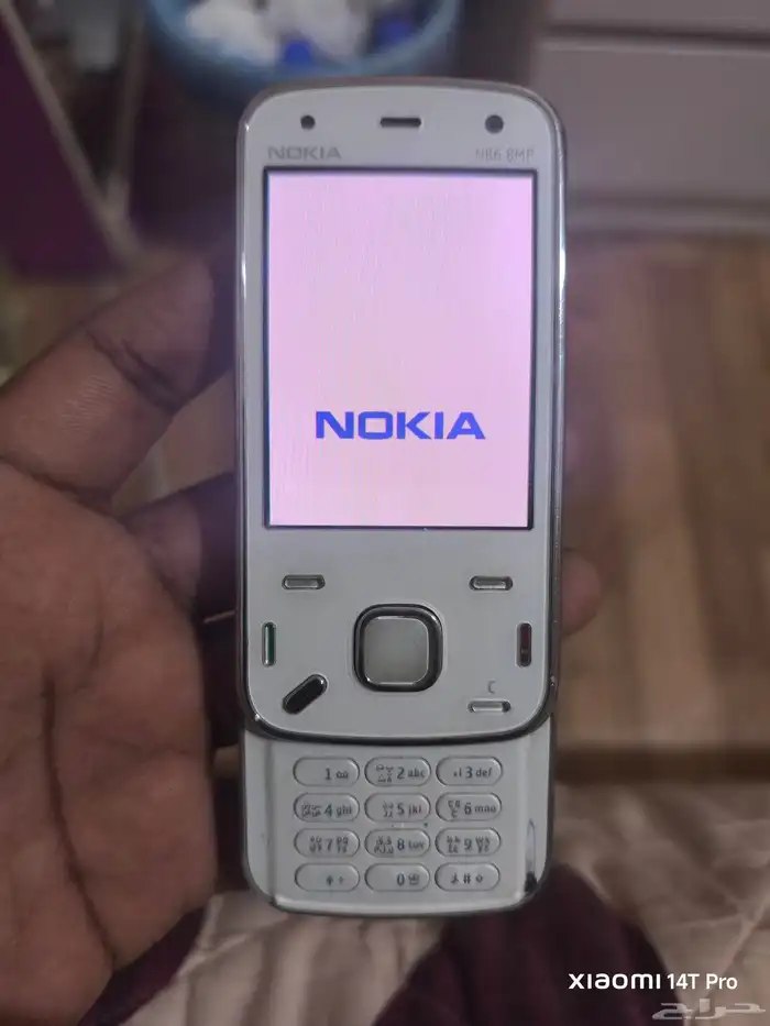 جوال نوكيا N86 نظيف ما يجي الا الصامل 250 ريال 0