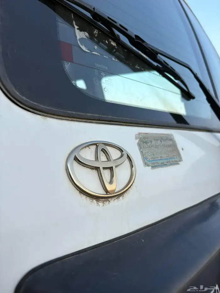 للبيع جكسار مخزن 2001 عداد سعودي 41