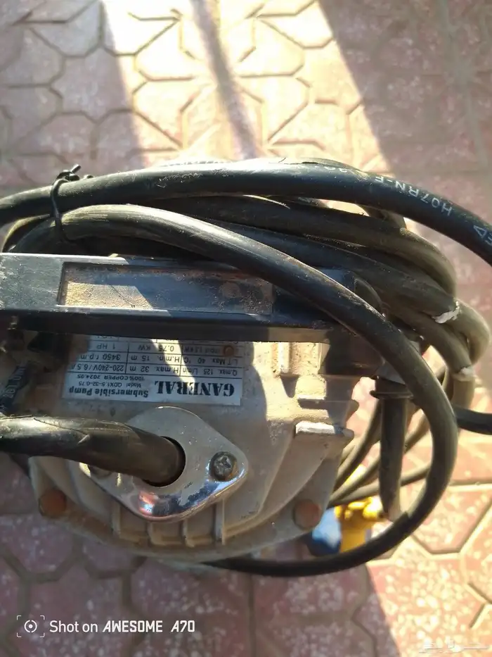 دينمو 2حصان ايطالى للبيع وغطاس2حصان جديد استخدام حوالى شهر ل 2