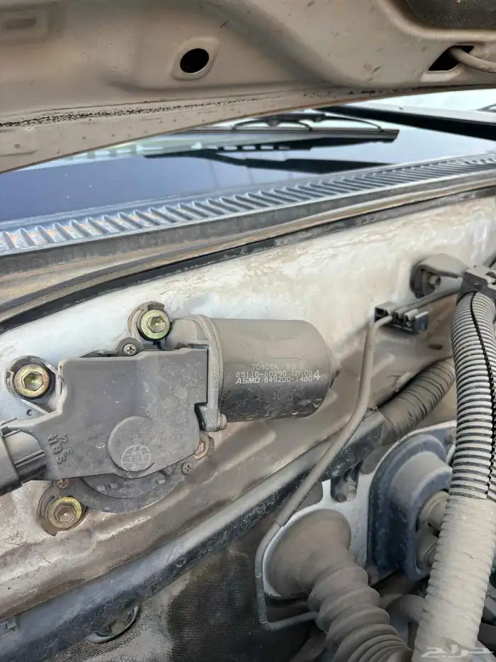 للبيع جكسار مخزن 2001 عداد سعودي 31