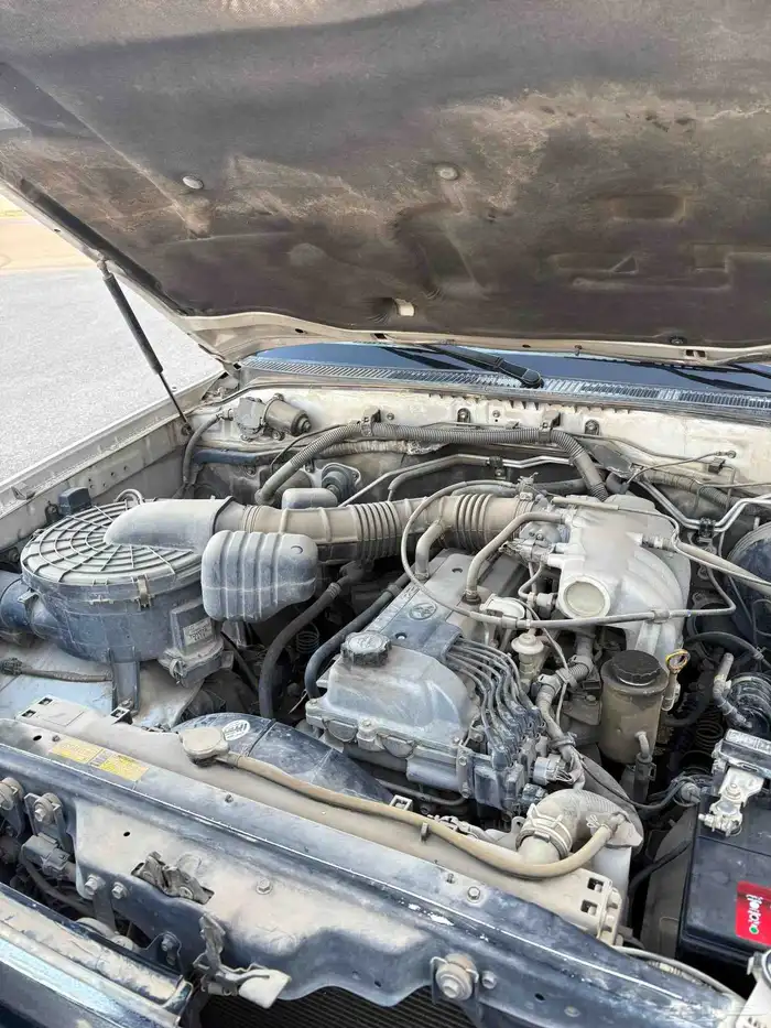 للبيع جكسار مخزن 2001 عداد سعودي 25