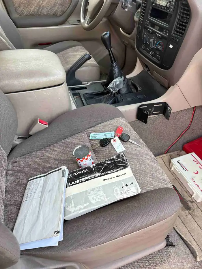 للبيع جكسار مخزن 2001 عداد سعودي 17