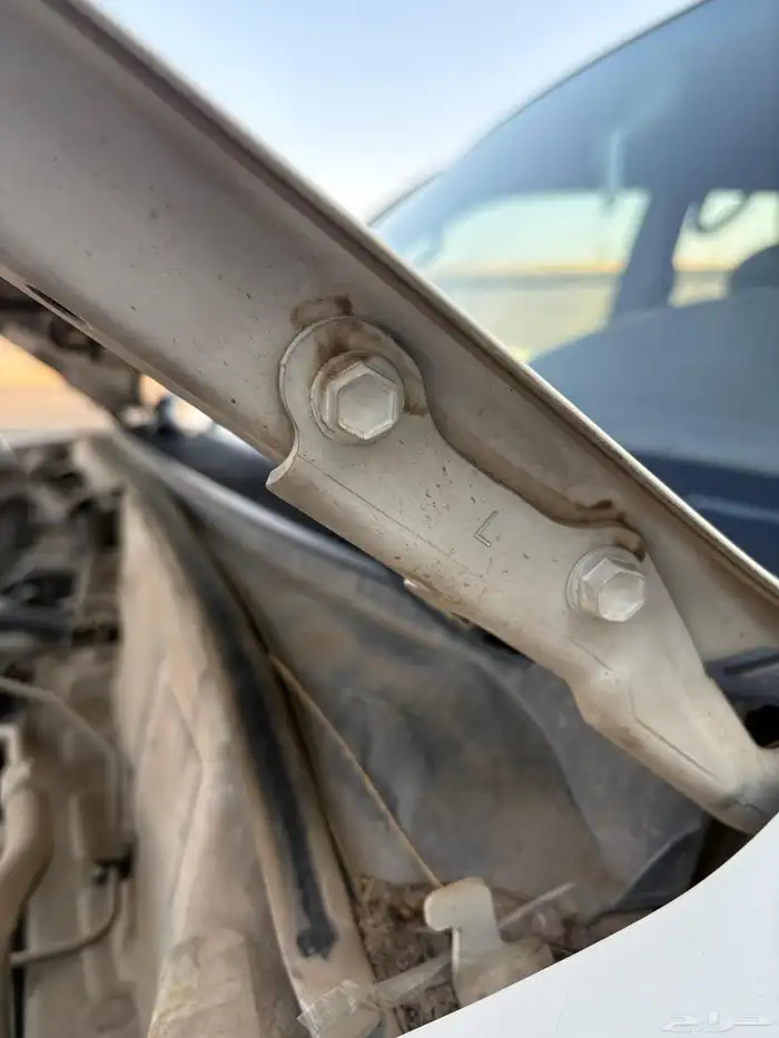 للبيع جكسار مخزن 2001 عداد سعودي 29