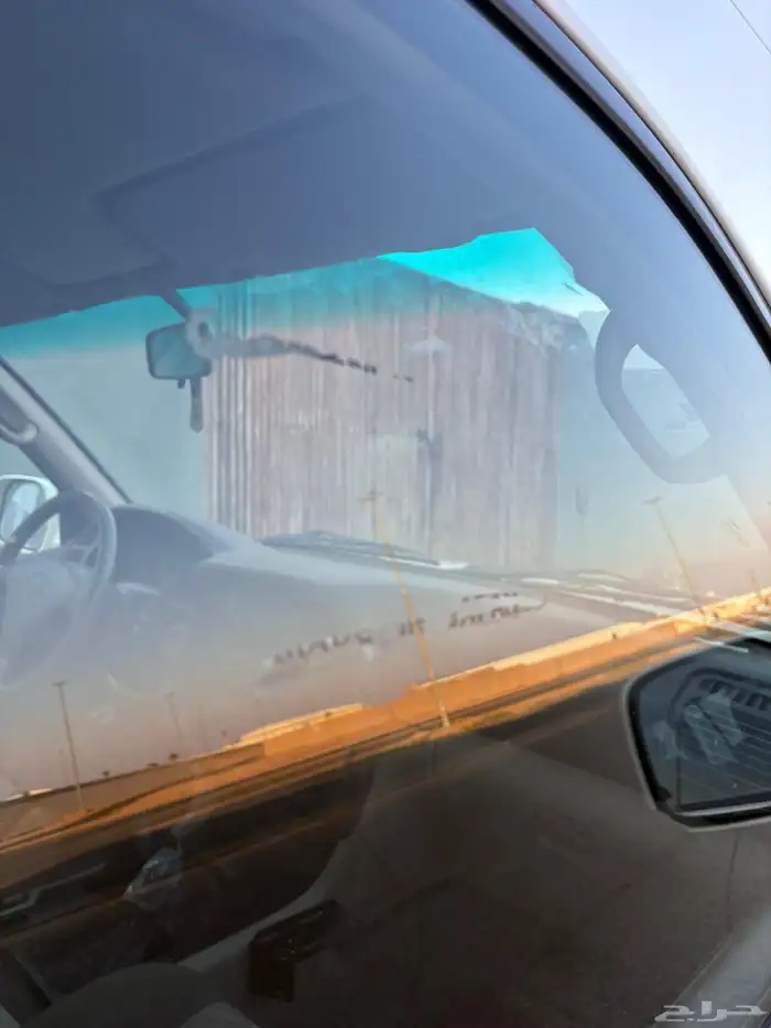 للبيع جكسار مخزن 2001 عداد سعودي 39