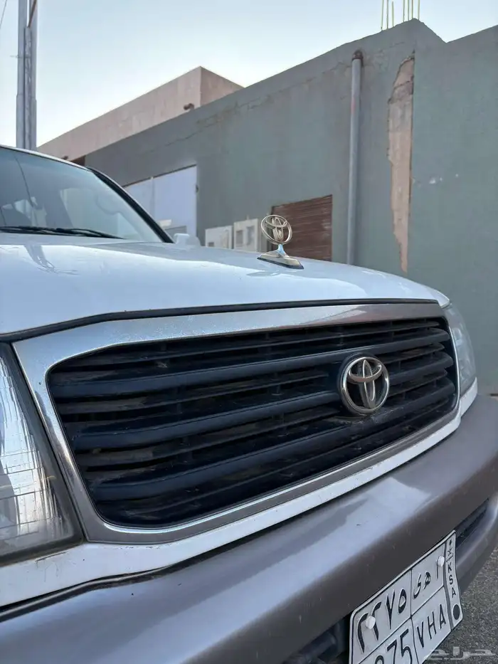 للبيع جكسار مخزن 2001 عداد سعودي 3