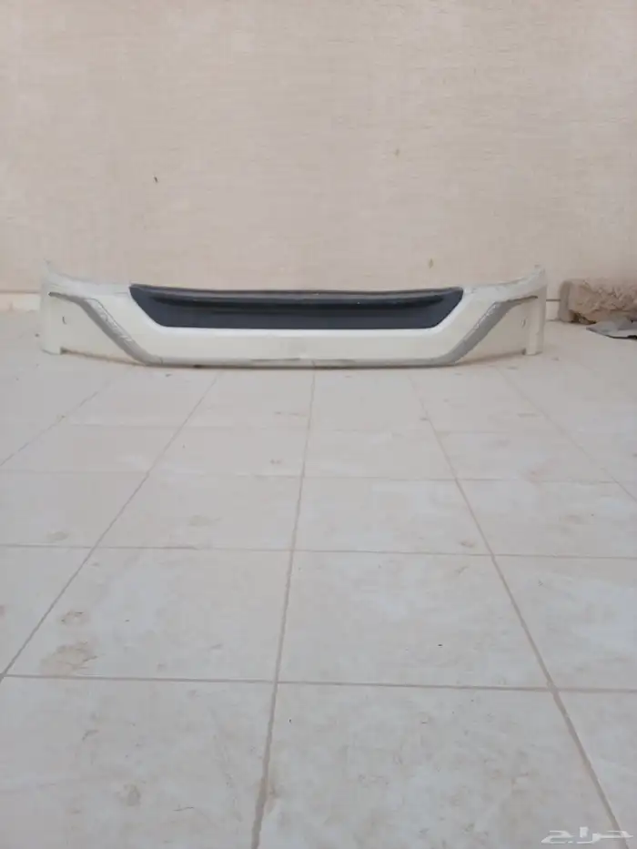 صدام امامي جيب لاند كروزر 2017 GXR على السوم 0