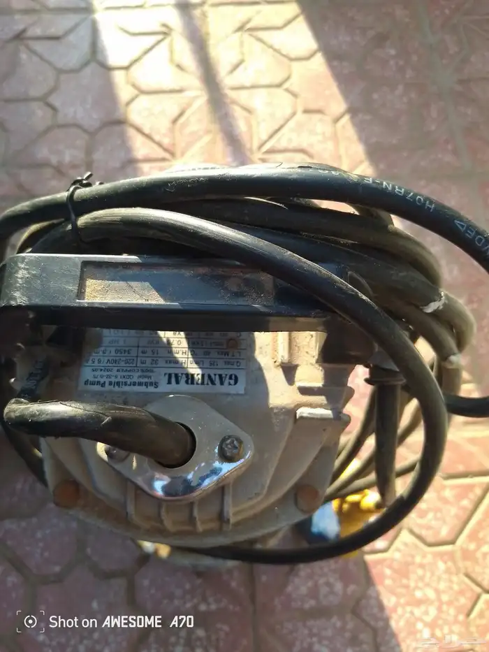 دينمو 2حصان ايطالى للبيع وغطاس2حصان جديد استخدام حوالى شهر ل 1