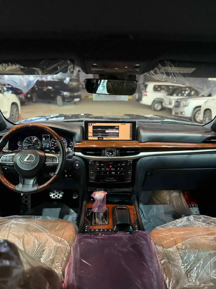 لكزس - 2021 - LX570 - بلاك اديشن 19