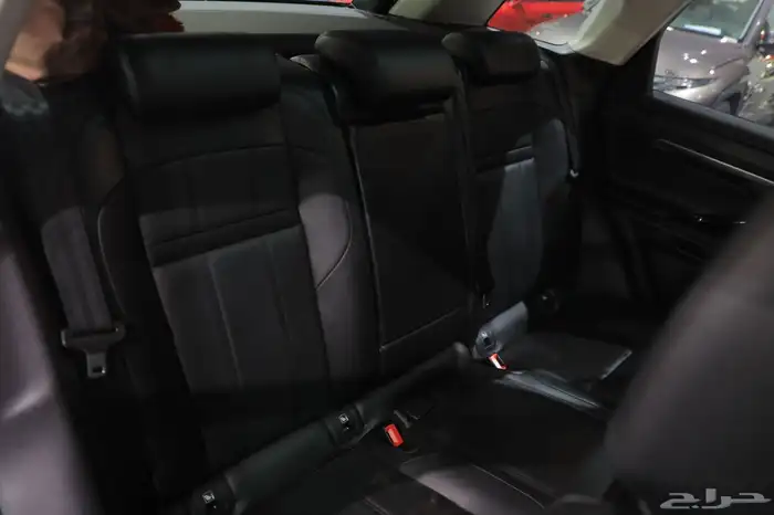 ايفوك لاند روفر ايفوك 2020 11