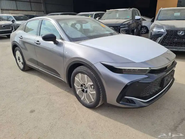 تويوتا كراون باريوم 2026 8