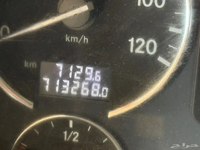 للبيع شاحنة مرسيدس أكتروس الموديل 2011 7