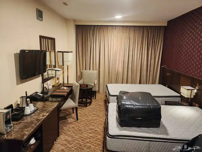 اثاث فندق خمس نجوم كامل كل شي في الفندق للبيع 1