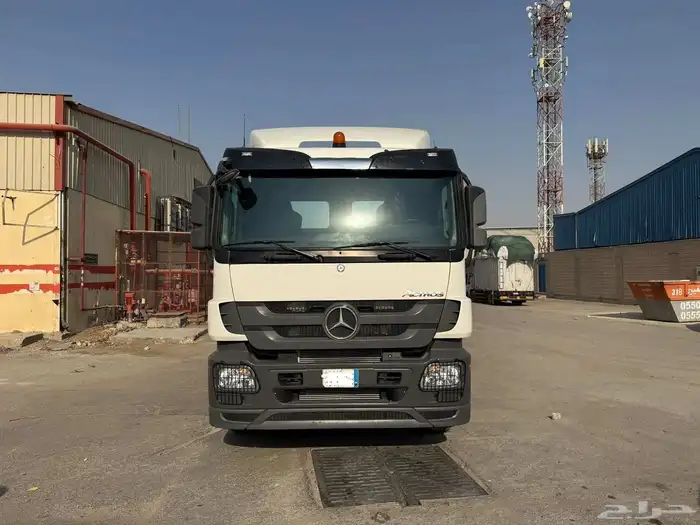 للبيع شاحنة مرسيدس أكتروس الموديل 2011 0