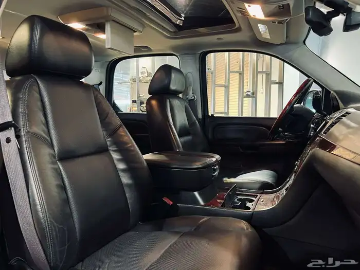 كاديلاك اسكاليد 2006 سعودي بحاله ممتازه ماشاء الله 10