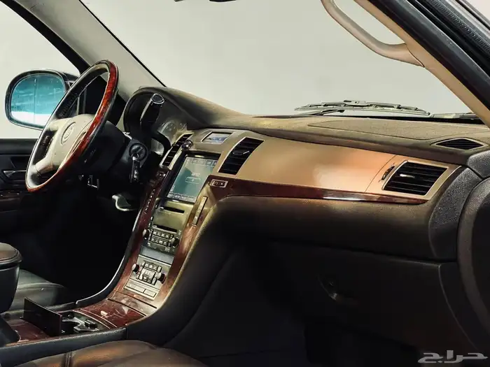 كاديلاك اسكاليد 2006 سعودي بحاله ممتازه ماشاء الله 5