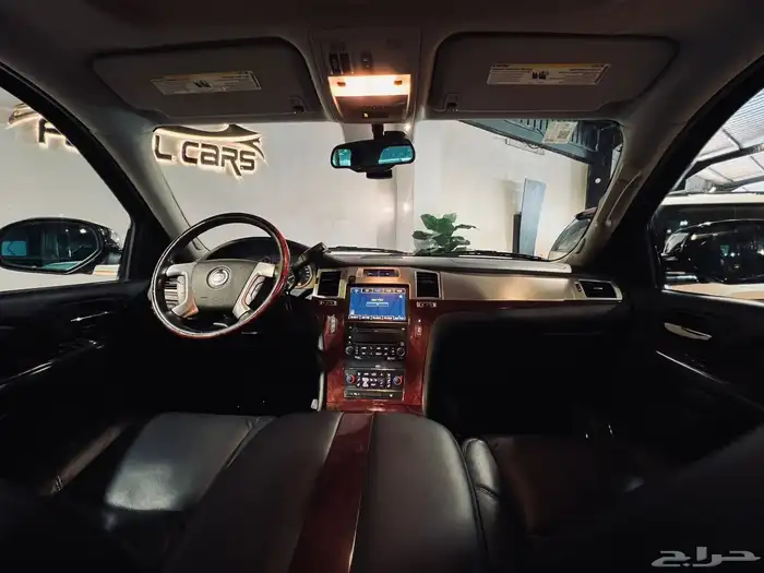 كاديلاك اسكاليد 2006 سعودي بحاله ممتازه ماشاء الله 8